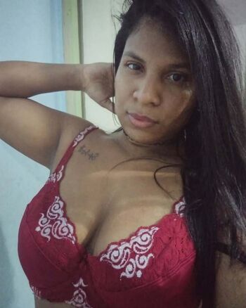 Dina Simoes