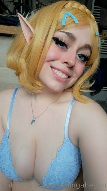 DroolingAhegaoQueen