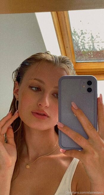 Elaine Davis