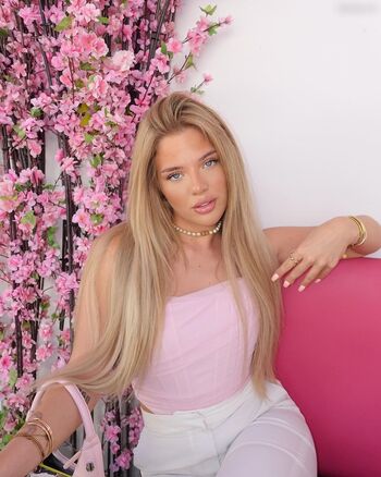 Elaine Victoria