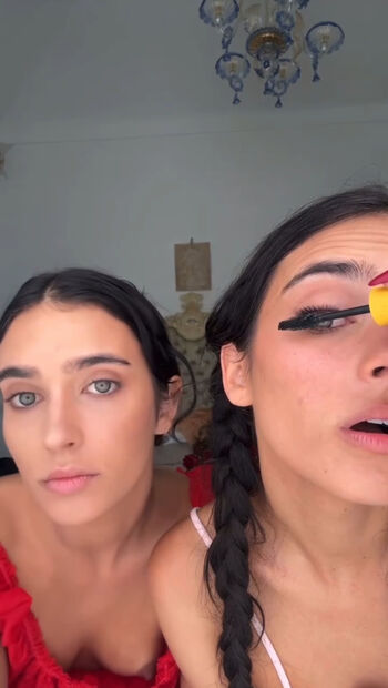 Elisa & Renne Herbert Twins