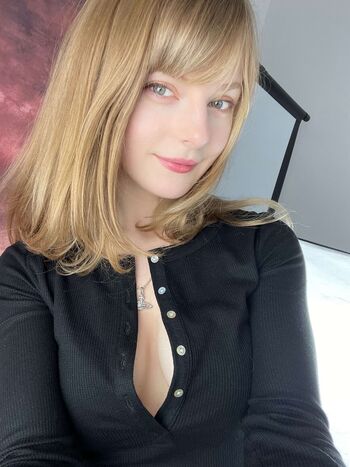 Ella Freya