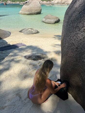 Full leaked Ella netzer page private onlyfans photo