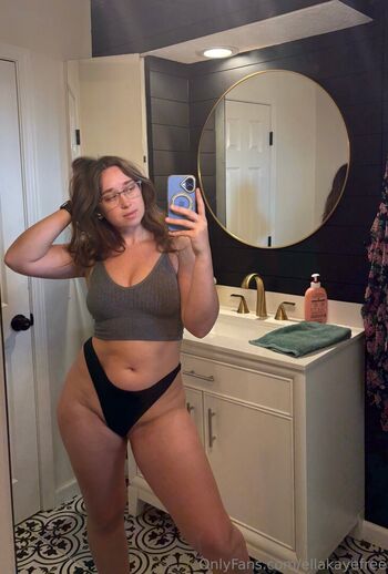 ellakayefree