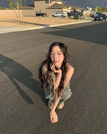 Elle Lee