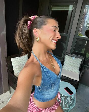 Ellie Dobleske