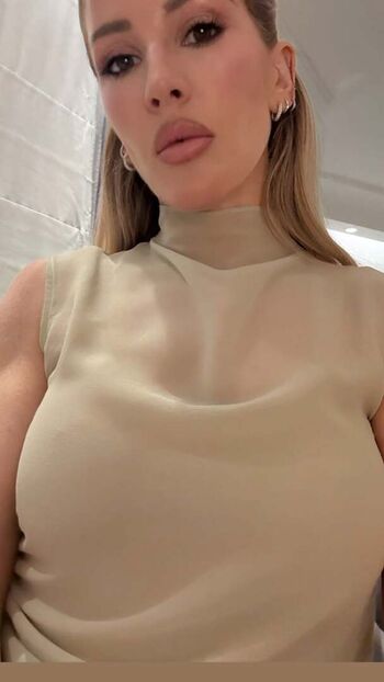 Ellie Goulding