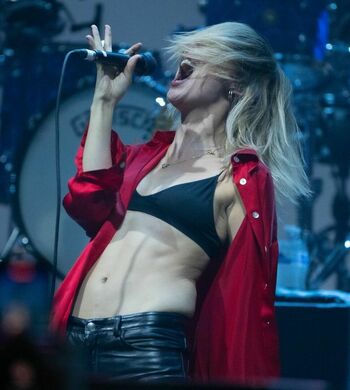 Ellie Rowsell
