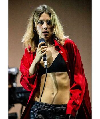Ellie Rowsell