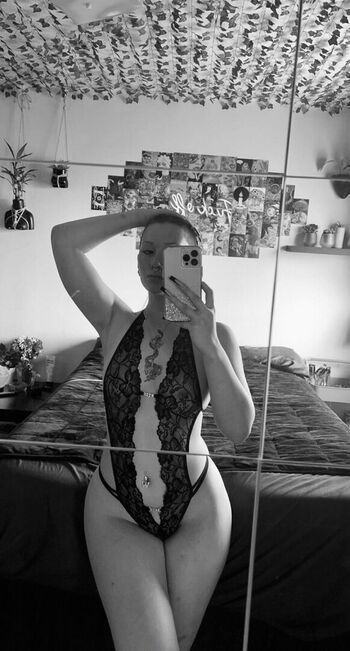 Ellie Summer