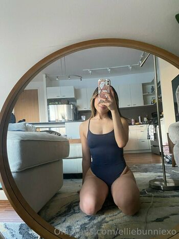 elliebunniexo