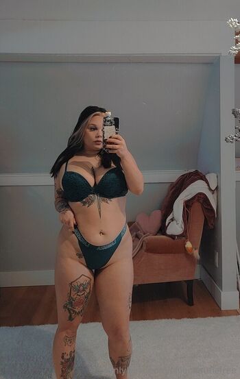 elliecha0ticfree