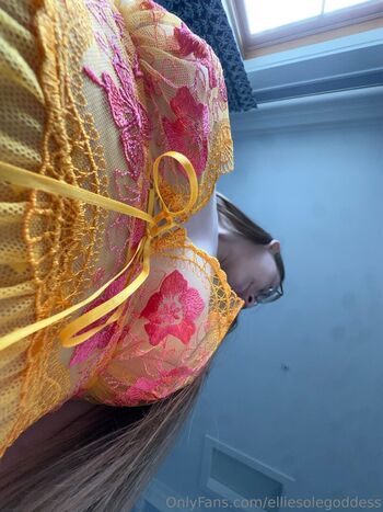 elliesolegoddess