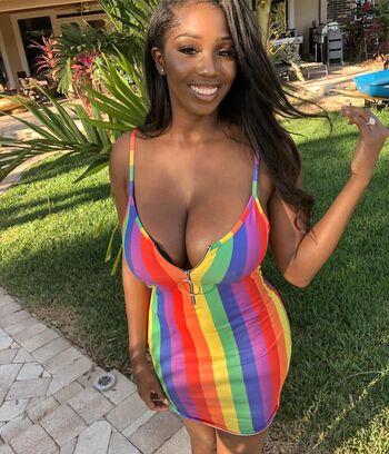 EllieTheEmpress