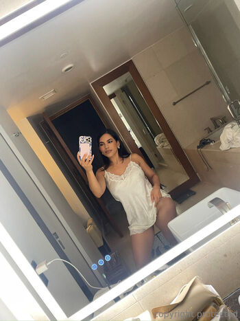 ellyxo