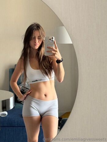 emiliabrookss