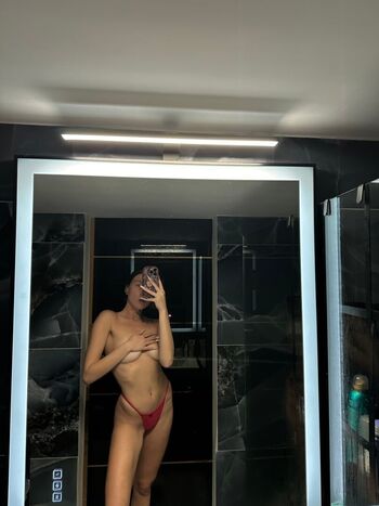 emilyswanx