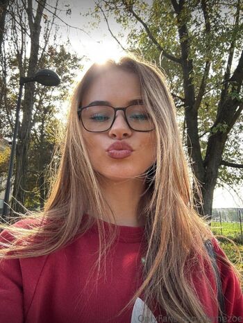 emilyswanx