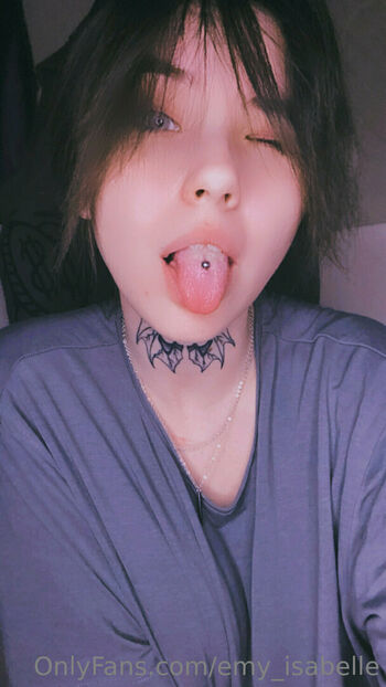 emy_isabelle