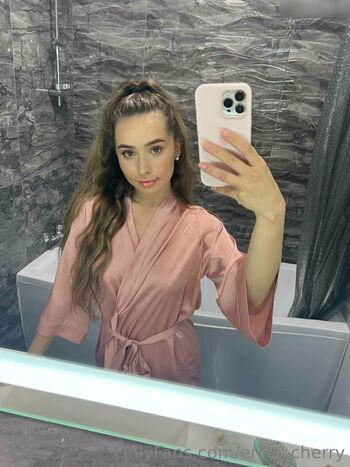 erika_cherry