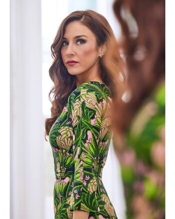 Erin Karpluk