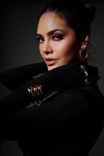 Esha Gupta