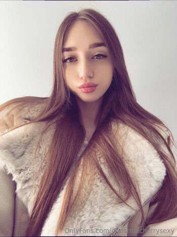 eva_cherry_hott