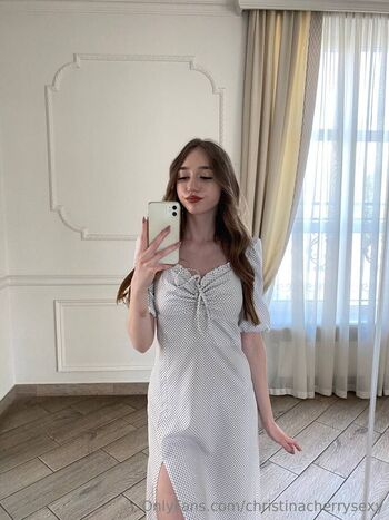 eva_cherry_hott