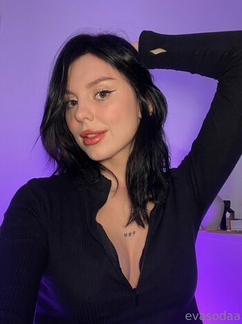 eva_croft