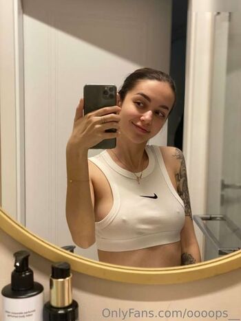 eva_oopsy