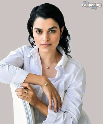 Eve Harlow