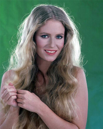 Eve Plumb