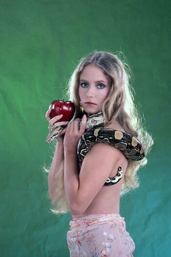 Eve Plumb