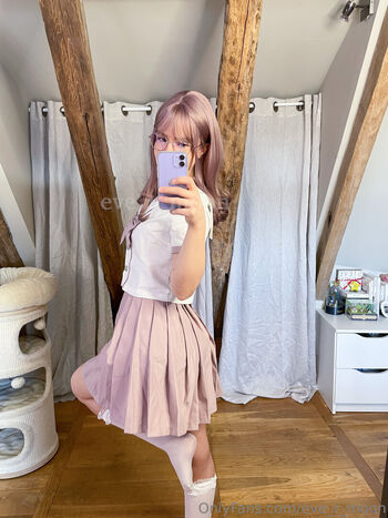 eve_r_moon