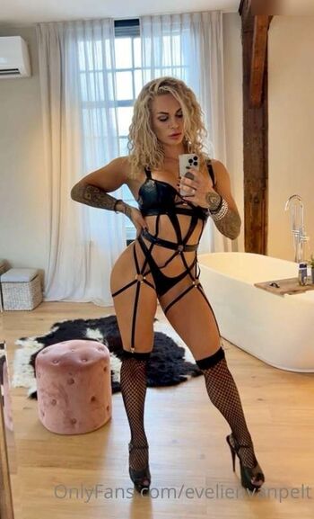Evelien Van Pelt