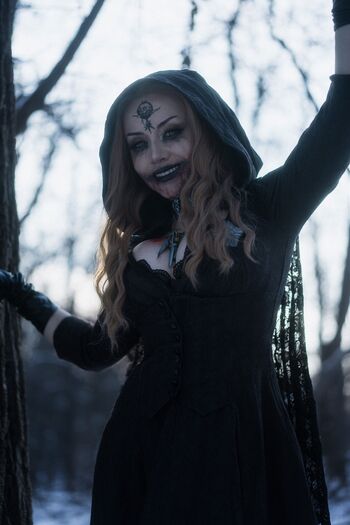 Ezy Summers Cosplay