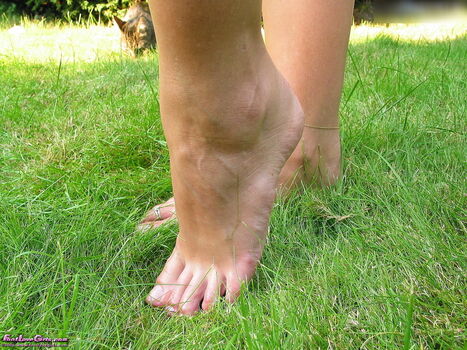 Footlovegirls