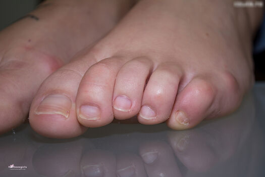 Footlovegirls