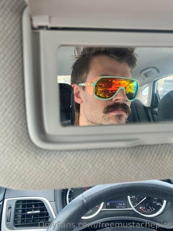 freemustachepics