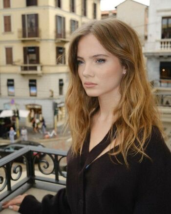 Freya Allan