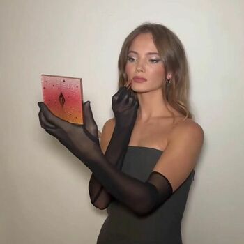 Freya Allan
