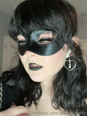 giantessgrey