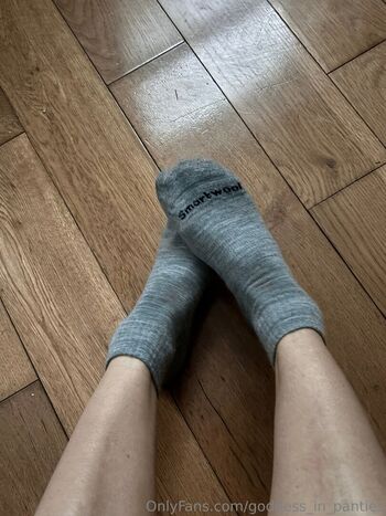 goddess_in_panties