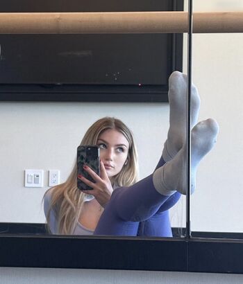 Goddess Nicole
