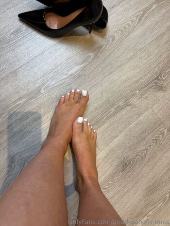 goddesshollyjones