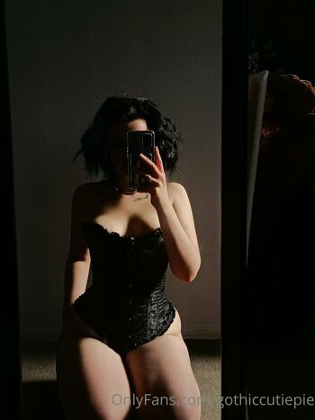 gothiccutiepie