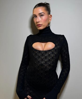 Hailey Bieber