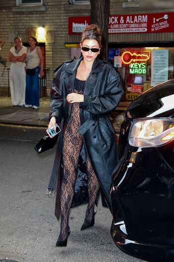 Hailey Bieber