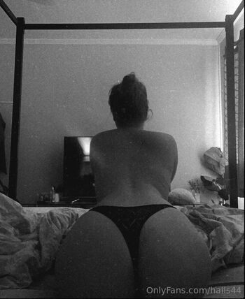 hails44