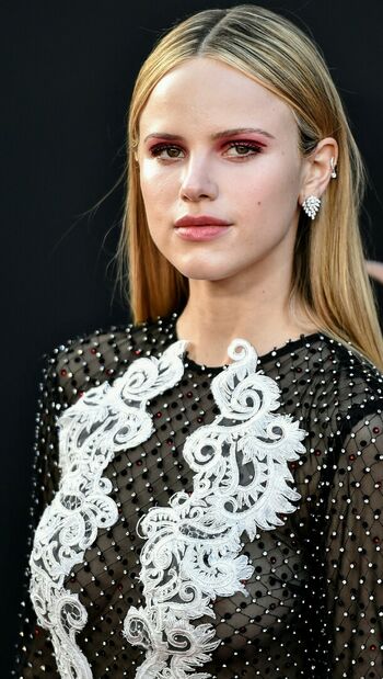 Halston Sage